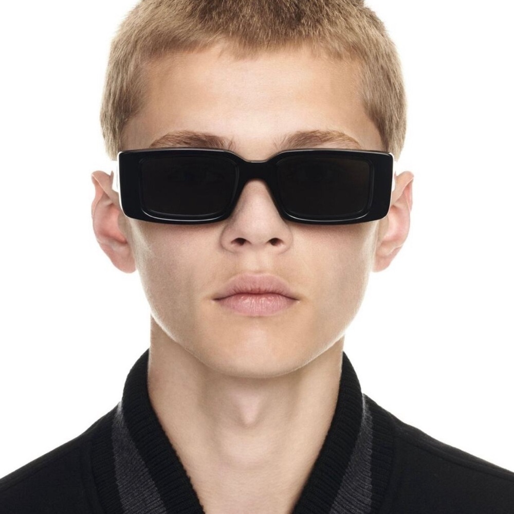 Off-White Arthur Sunglasses OERI016C99PLA0011007 Black Frame Dark Grey Lens - Picture 4 of 9